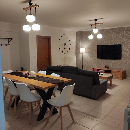 Rania'S House Διαμέρισμα Αίγιο Εξωτερικό φωτογραφία